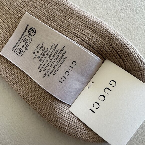 NWT GUCCI BEIGE SOCKS LOGO SZ L 100% Authentic Debossed - Picture 8 of 10